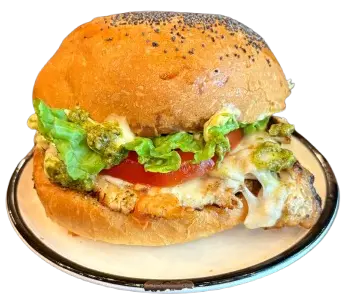 Green Chicken - Un burger léger avec poulet grillé, mozzarella, salade, tomates et sauce verte. Commandez maintenant!