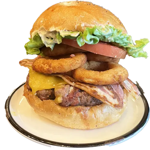 Rings Burger - Burger avec steak, cheddar, bacon, onion rings, salade, tomate et sauce burger. Commandez maintenant !